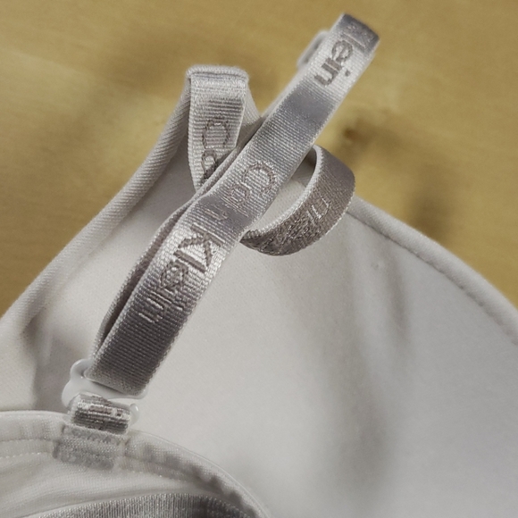 Calvin Klein Bras - Picture 2 of 6